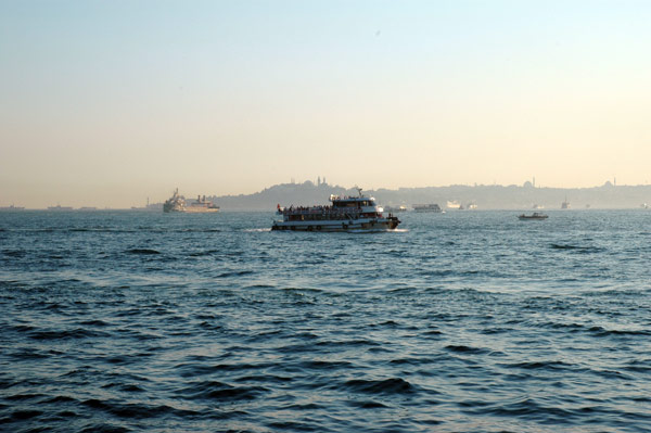 istanbul_ferries.jpg